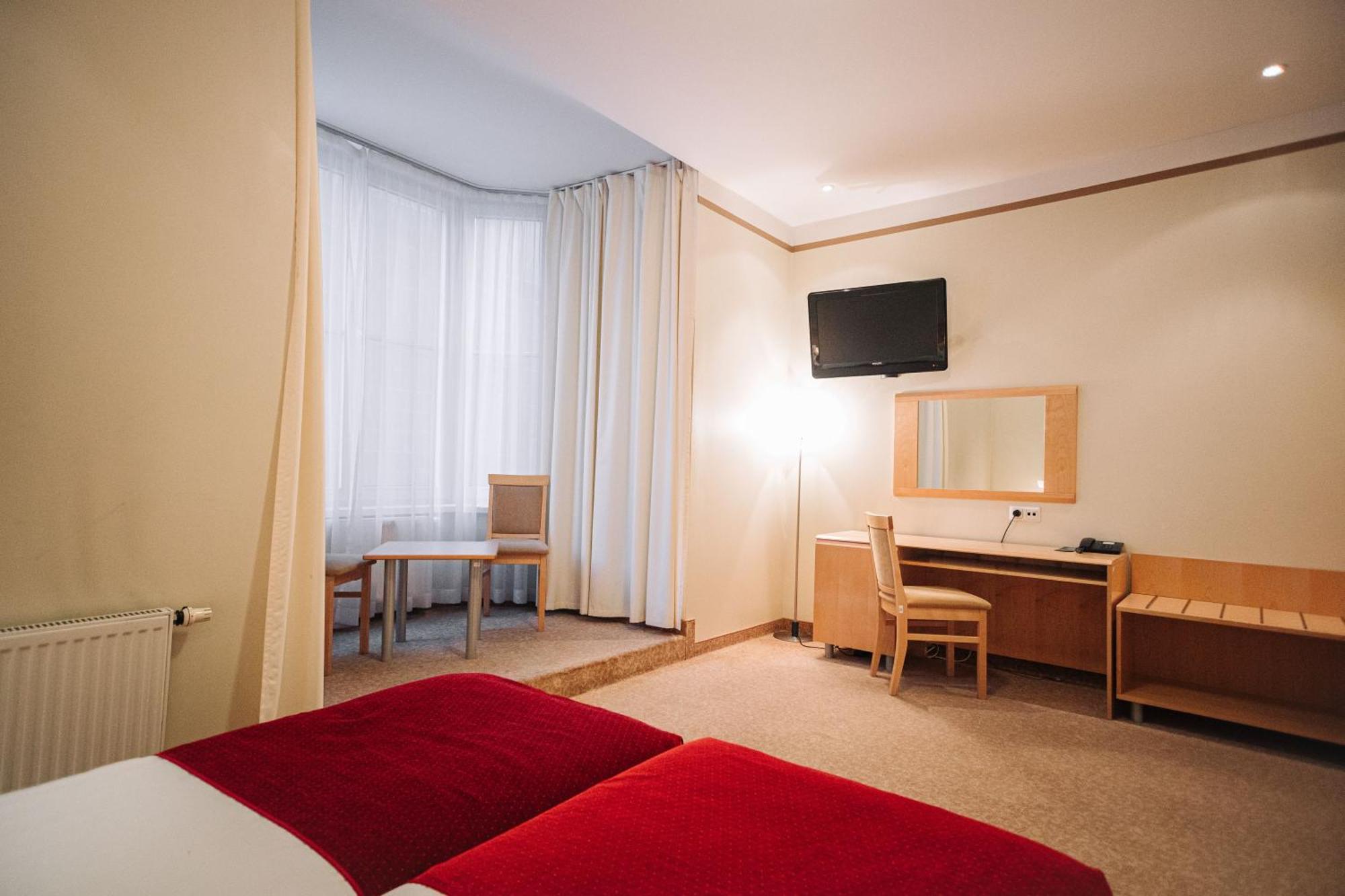 Hotel Rixwell Viru Square 3*